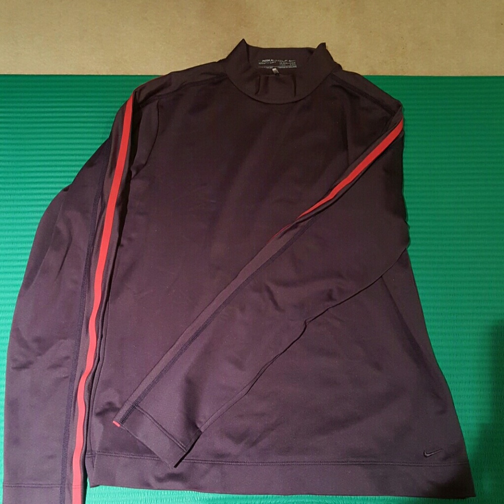 Nike Fit Dry turtleneck